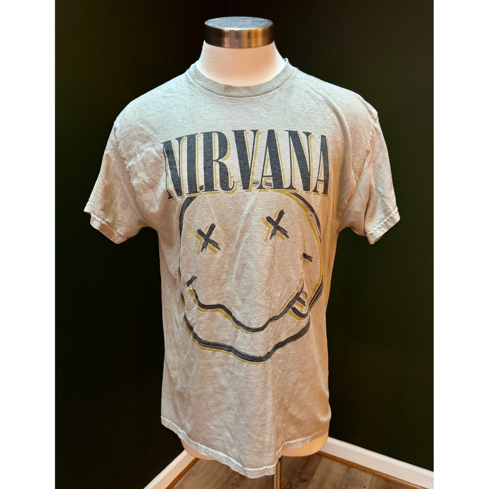 NIRVANA Smiley Face Graphic T-Shirt Men's L‎